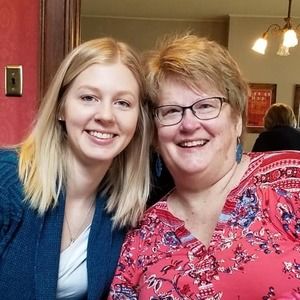 Meet your Posher, Elisa